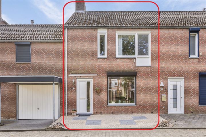 Tacitushof 21 in Maastricht photo