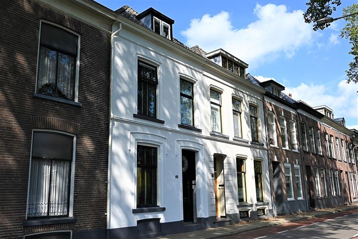 Tadamastraat 16 in Zutphen Foto