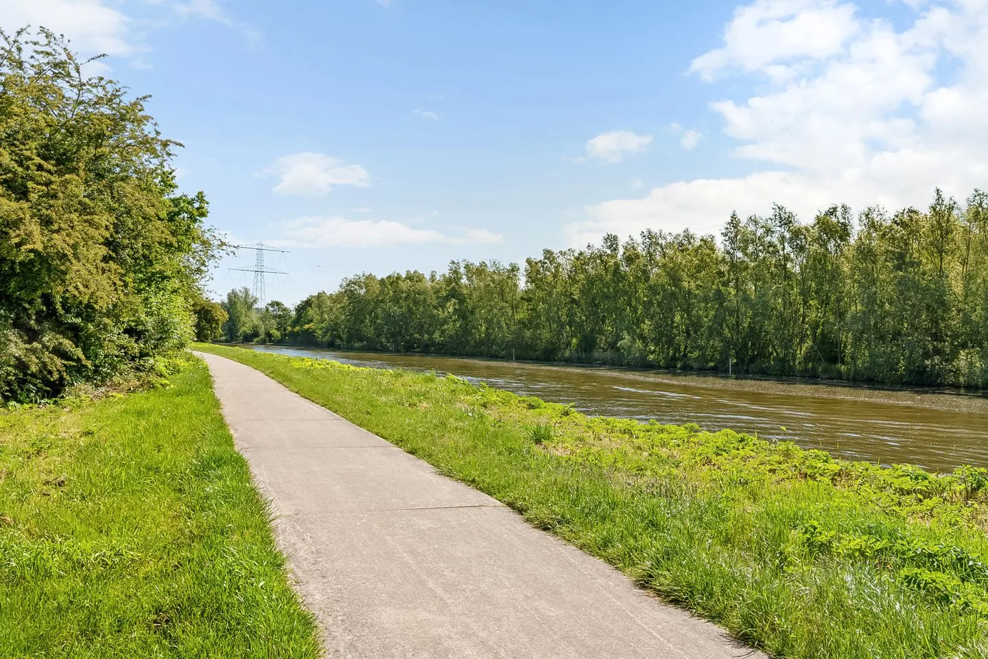 Tautenburg 46 Lelystad thumbnail 45