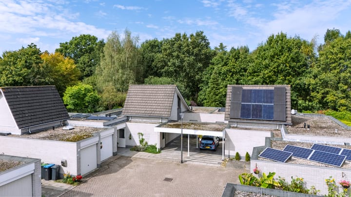 Taxuslaan 39 en Dieren foto