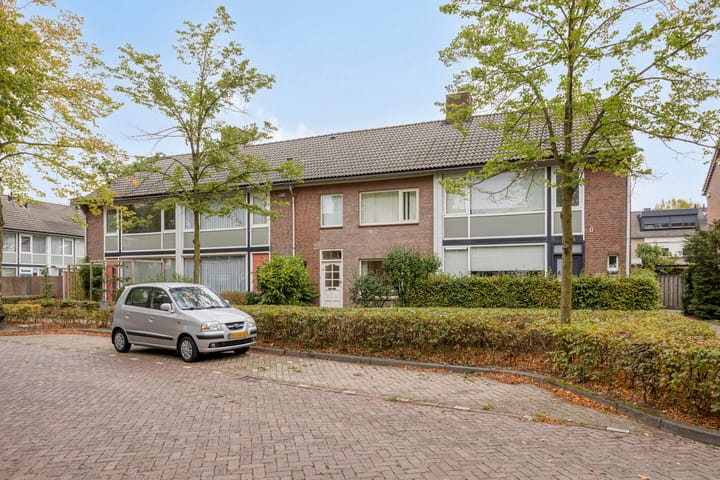Telstarlaan 7 en Oisterwijk foto