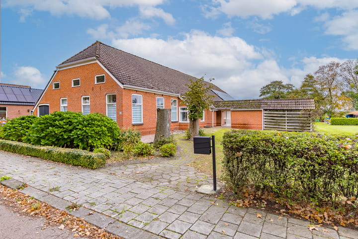 Ter Apelkanaal Oost 35 in Ter Apelkanaal Foto