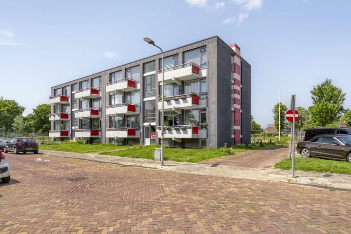 Tesselschadestraat 2 in Hendrik-Ido-Ambacht Foto