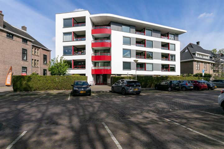 Teteringsedijk 323 in Breda Foto