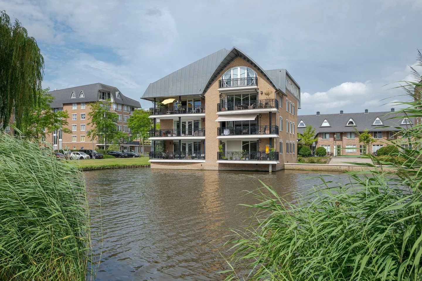 Thea Beckmanstraat 12 Voorschoten