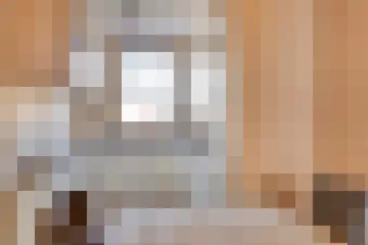 Theo Verhaarveld 14 Rotterdam thumbnail 6