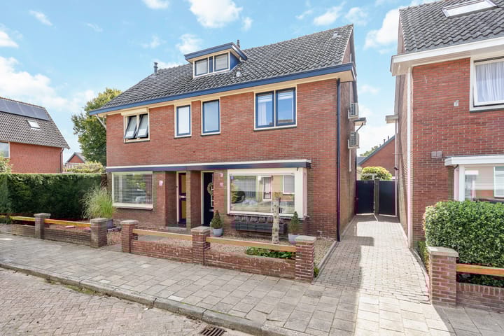 Theresiastraat 25 dans Borne photo