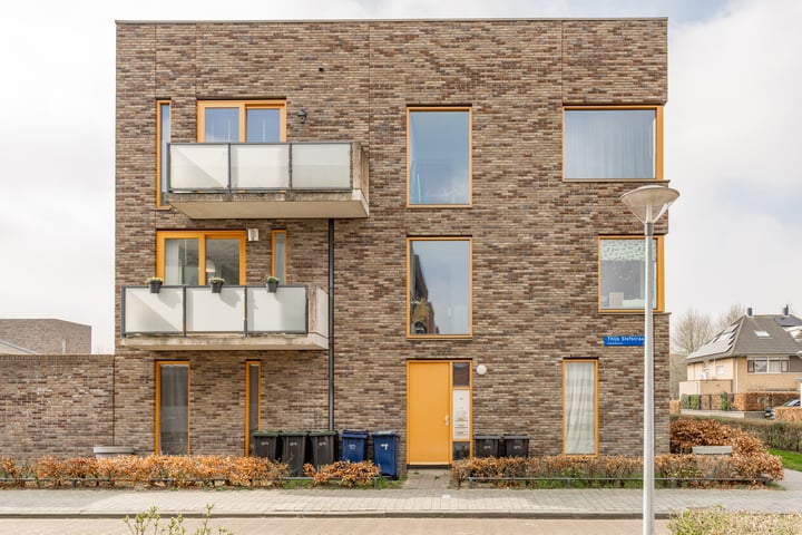 Thijs Slofstraat 4 en Almere foto