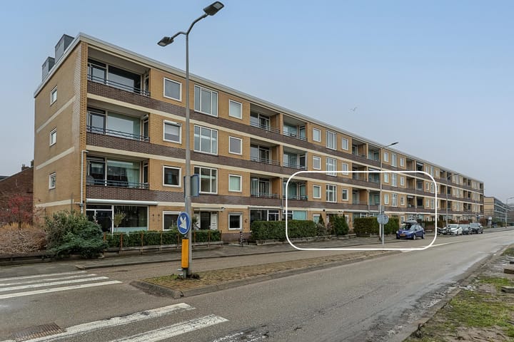 Photo of property Thorbeckestraat 27, Alphen aan den Rijn