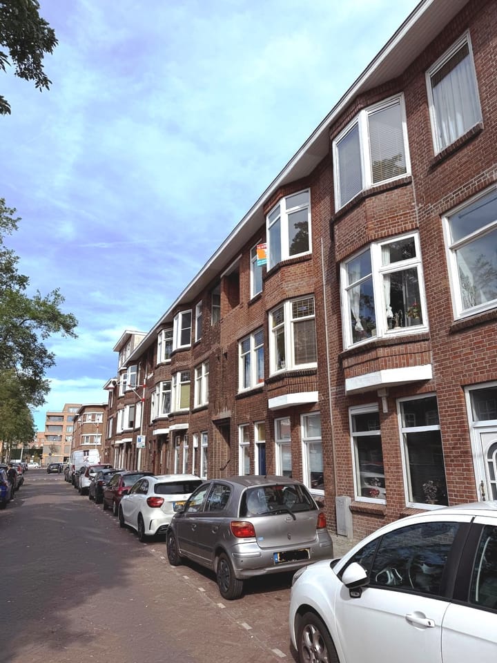 Tienhovenselaan 58 in 's-Gravenhage Foto