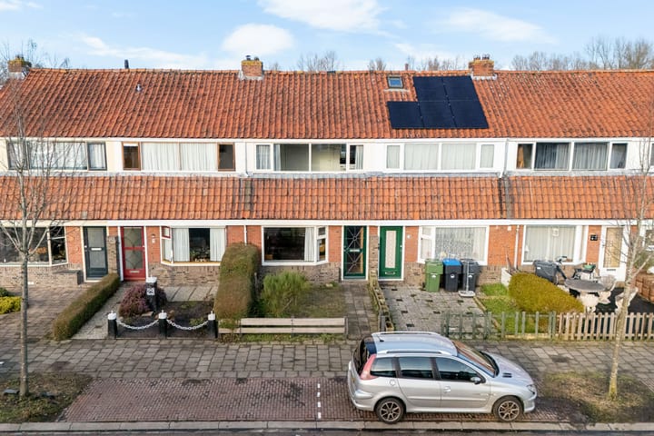 Photo of property Tijnjedijk 31, Leeuwarden