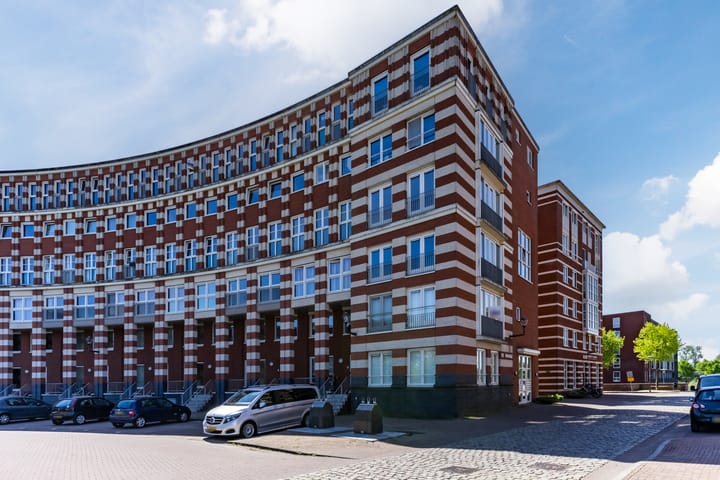 Timpaanstraat 22 in Helmond foto