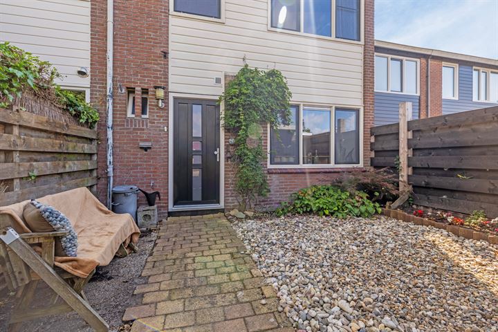 Tiros 28 in Hoogezand Foto