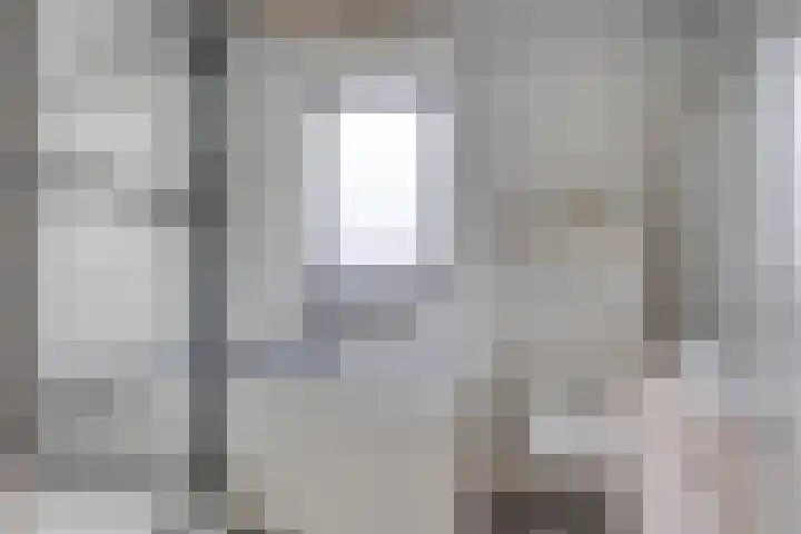 Titanium 42 Rhoon thumbnail 24