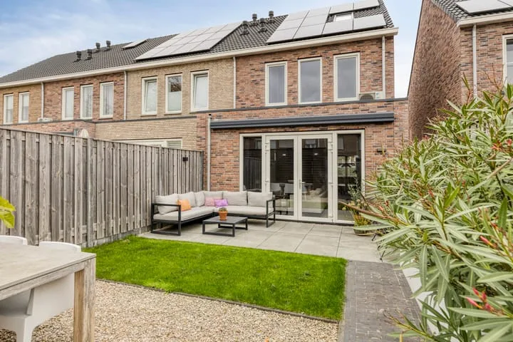 Titus Brandsmastraat 27 Roosendaal foto 3