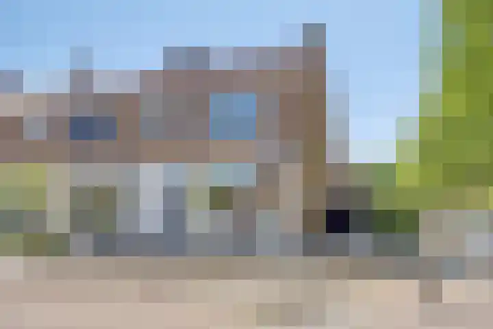 Tjalkstraat 2 dans Emmeloord