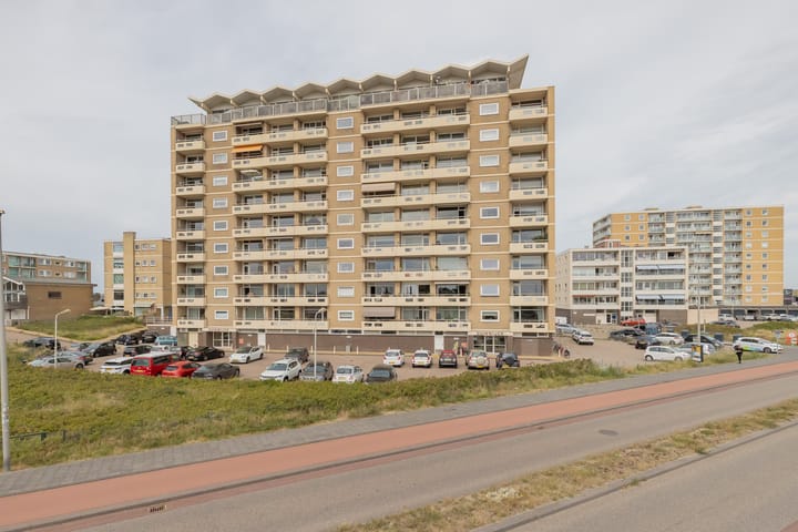 Tjerk Hiddesstraat 39 in Zandvoort photo