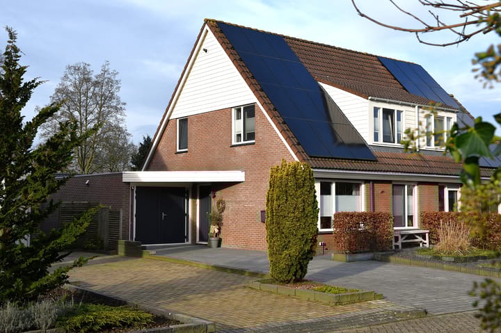 Tjibbe van den Bergstraat 19 in Haulerwijk