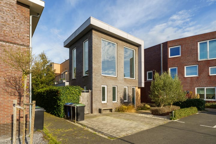 Toenzalstraat 13 dans Almere photo