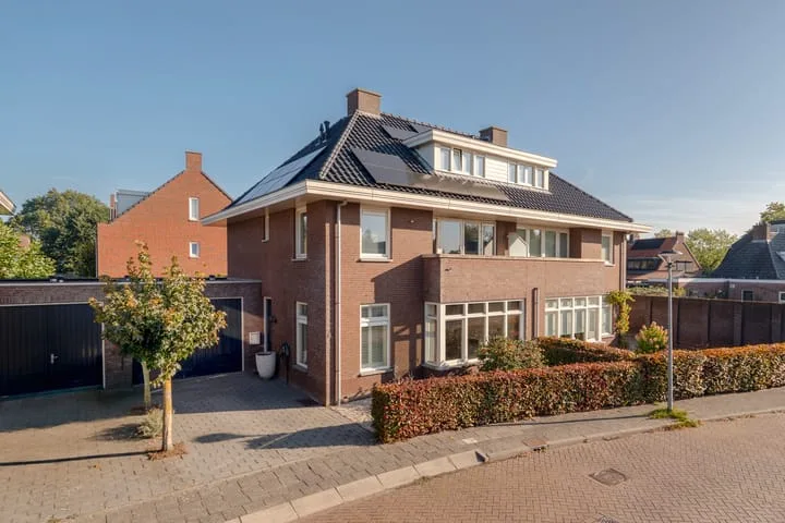 Tolakker 4 Bavel