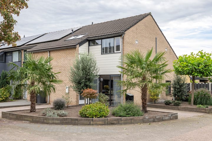 Tollenhof 27 in Kesteren Foto