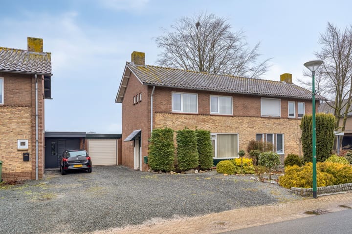 Tolschestraat 58 in Velp