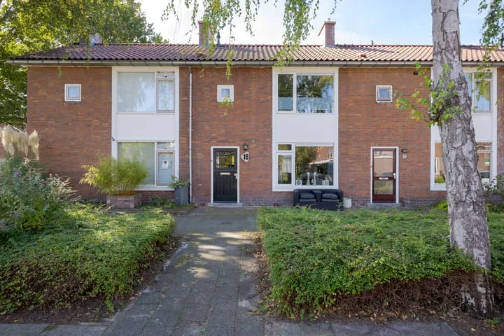 Tolstraat 18 Voorschoten