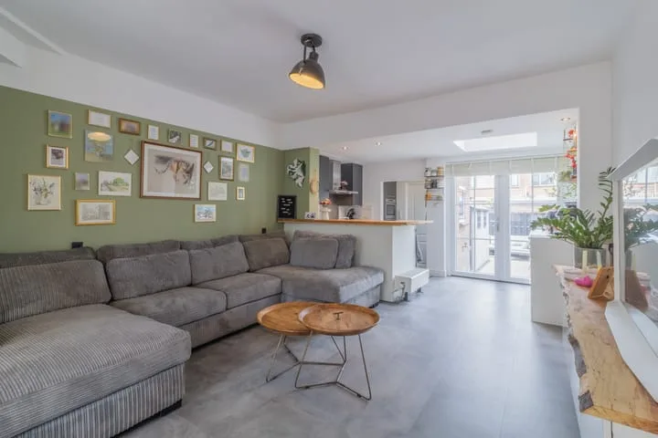 Tolstraat 2 B Alphen aan den Rijn foto 2