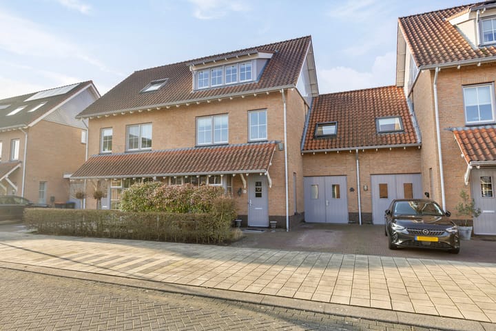 Photo of property Tooroplaan 6, Rhoon