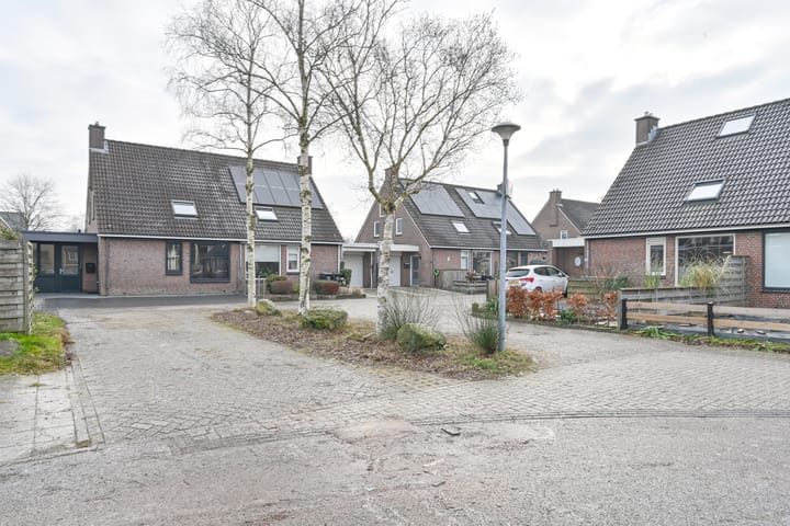 Photo of property Torenvalk 37, Emmen