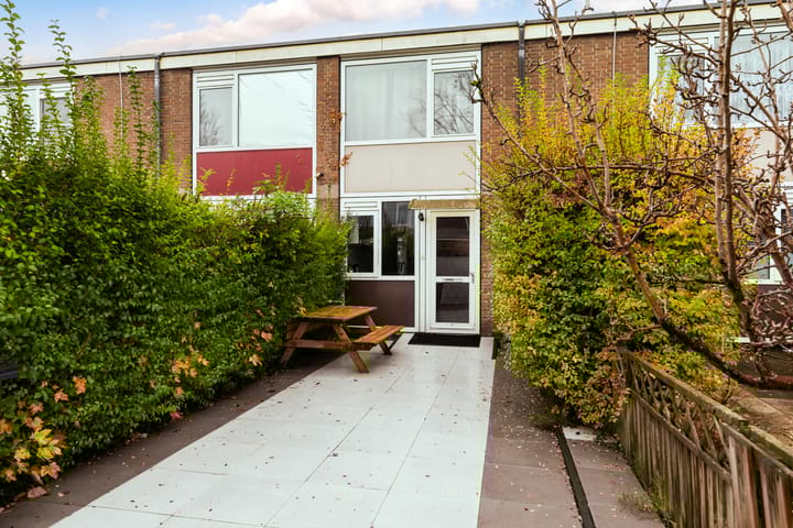 Toverfluitstraat 11 in Hoogvliet Rotterdam photo