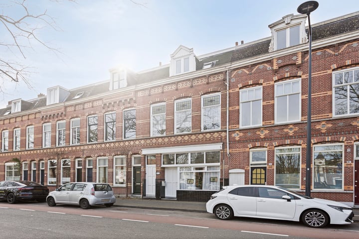 Tramsingel 102 in Breda Foto