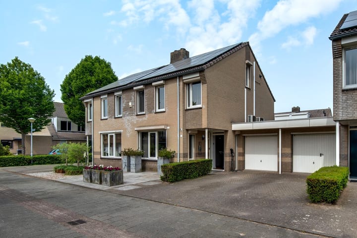 Trawlerstraat 3 in 's-Hertogenbosch photo