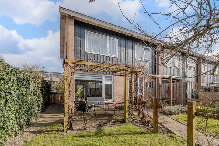 Photo of property Treubstraat 24, Meppel