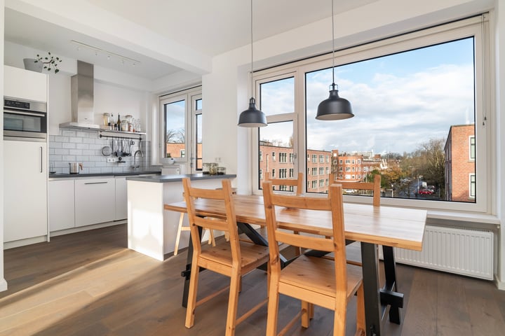 Troelstrastraat 12D in Rotterdam foto