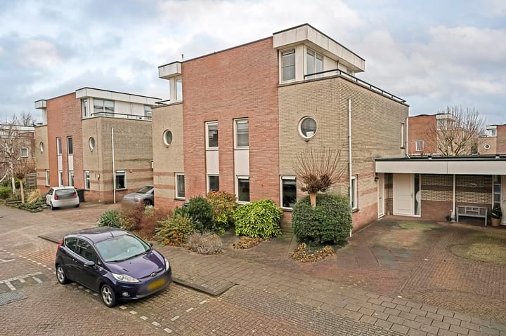 Trompenburg 8 in Hoofddorp