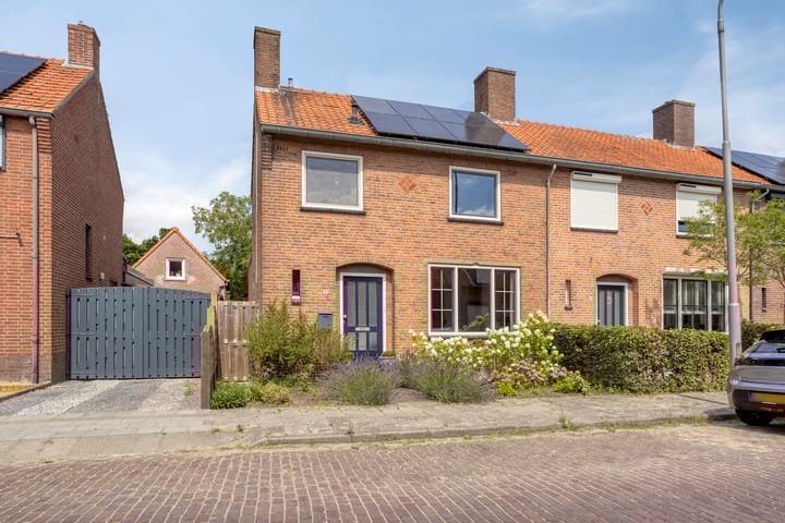 Trumanlaan 9 dans Hulst photo