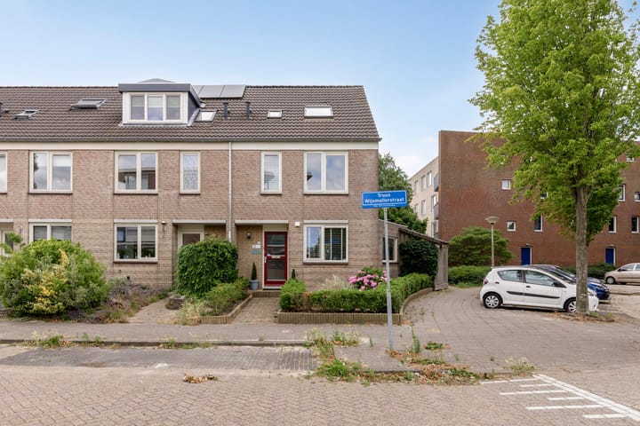 Truus Wijsmullerstraat 17 in Pijnacker photo