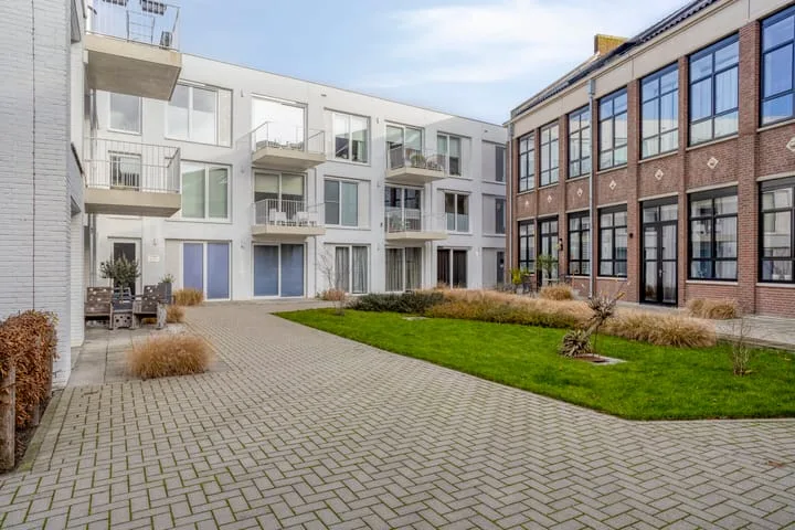 Turfberg 77 Roosendaal thumbnail 17