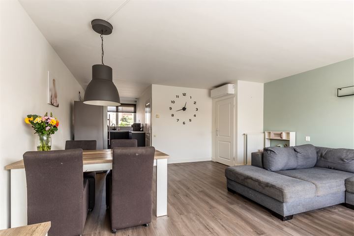 Turfsteker 12 en Nieuw-Vennep foto