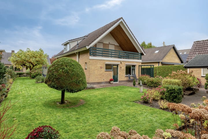 Tusseler 113 in Lochem photo