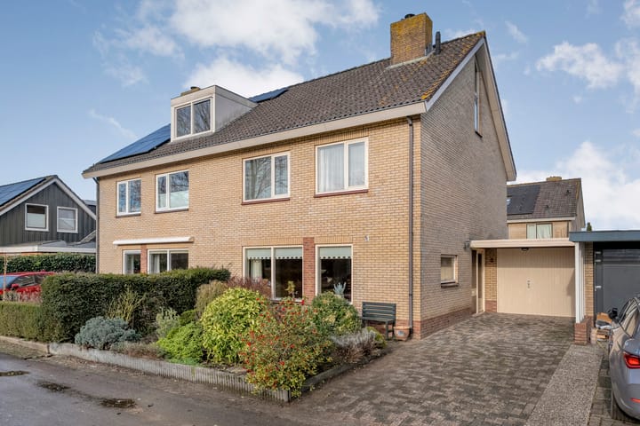 Tuterië 3 dans Wijhe photo