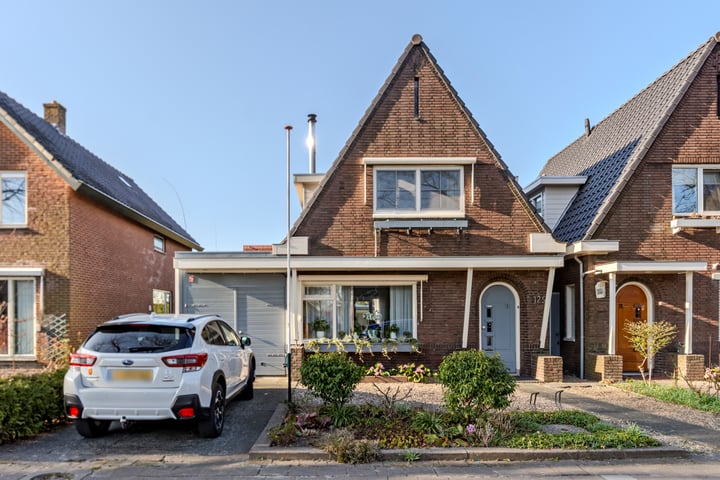 Tweeboomlaan 125 in Hoorn Foto