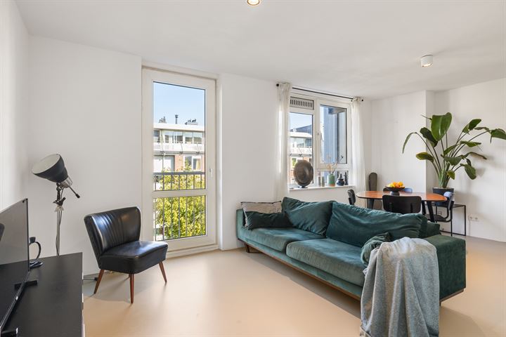 Tweede Atjehstraat 3E en Amsterdam foto