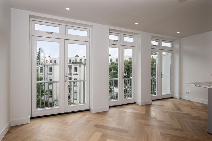 Tweede Kostverlorenkade 132-3 en Amsterdam foto