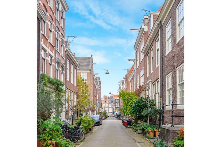 Tweede Weteringdwarsstraat 44-2 in Amsterdam photo