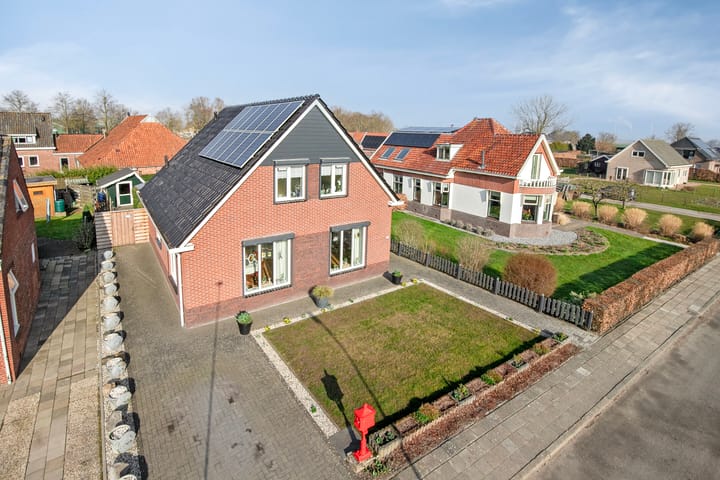 Tweehuizerweg 7 in Spijk Foto