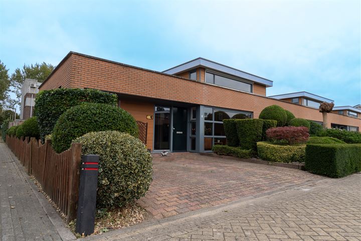 Twickel 31 in Lelystad photo