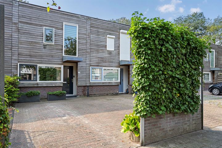 Uilenveld 22 in Emmen Foto