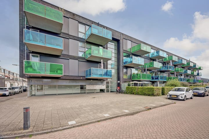 Uilenvliet 1P-25 in Zwijndrecht photo